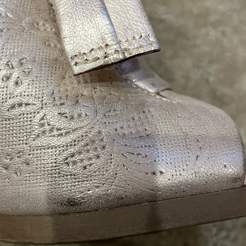 Unity In Diversity Fabiana Sandals - image 4